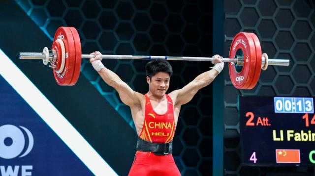 问鼎app-2023中国举重总结：两大赛得失参半 巴黎再创辉煌？