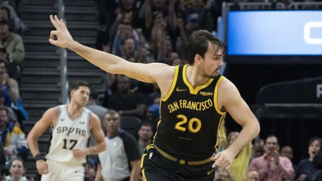 问鼎h5-底薪球员成勇士最大惊喜 科尔直言萨里奇值得高薪