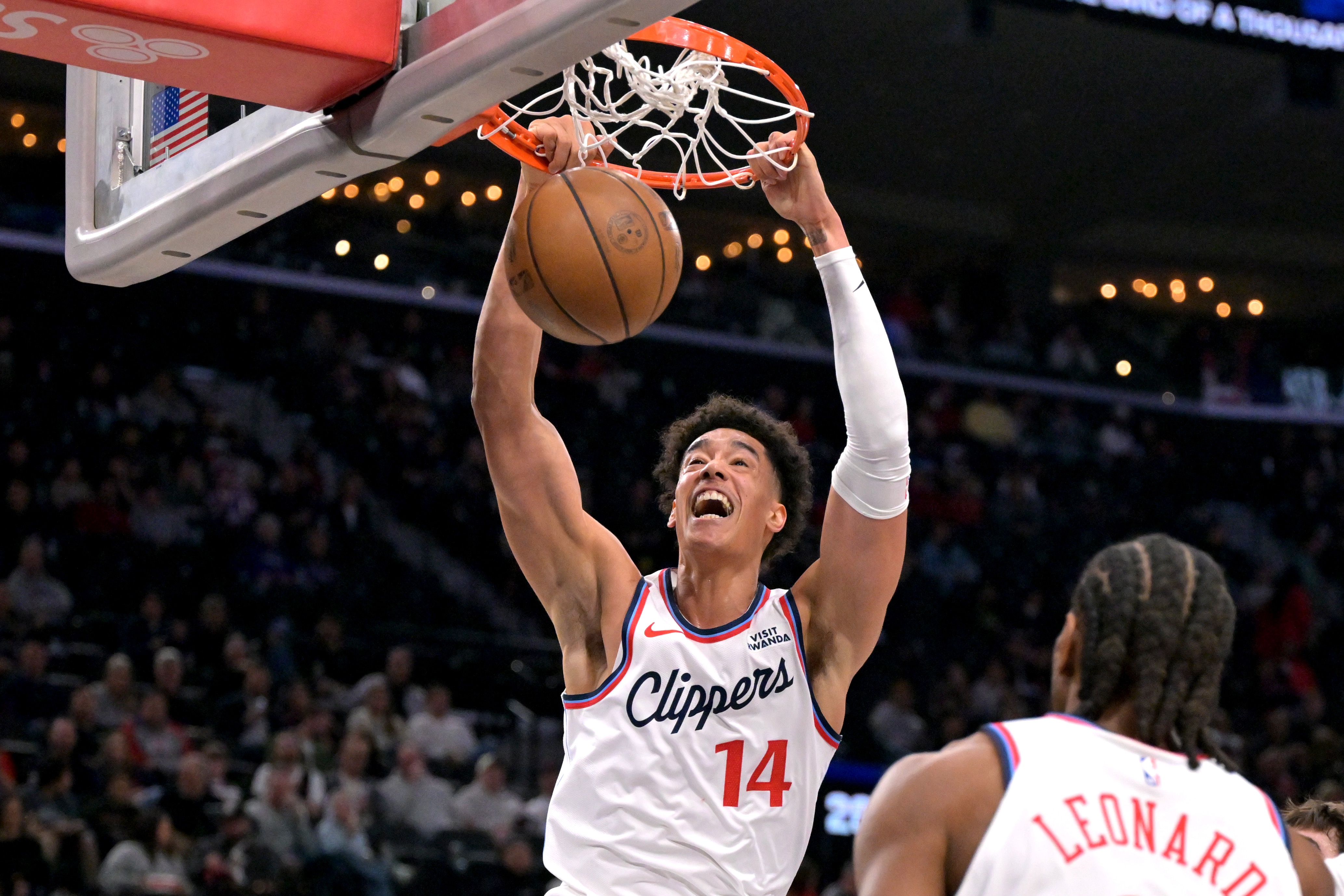 问鼎娱乐-键盘侠|快船找到小乔丹二代！科怀·库里·伦纳德上线&amp;三分太香了