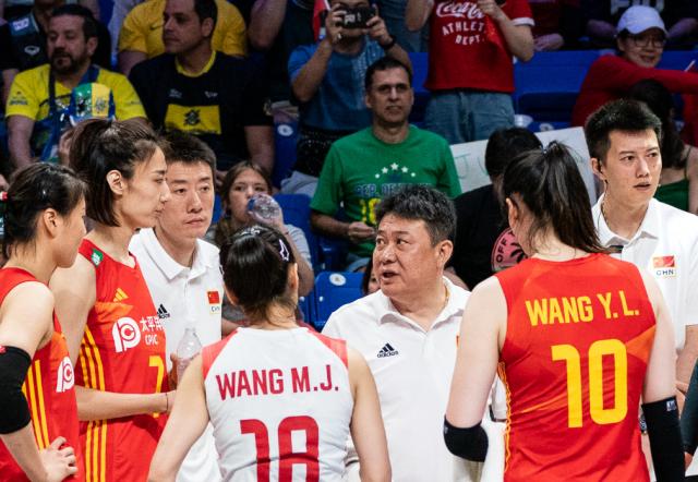 问鼎h5-蔡斌临场调度曾受质疑 但仍是现阶段主帅最佳人选