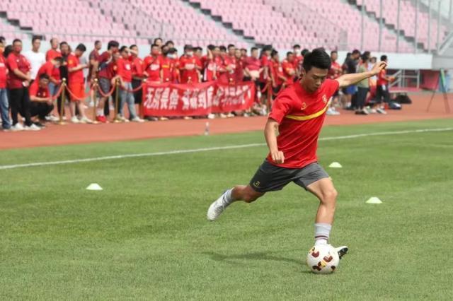 问鼎app-河北队“过来人”支招新人如何接班：要勇敢更要加练