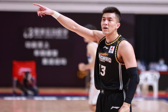 CBA半程总结：辽宁该笑还是该哭 同曦跌破下线